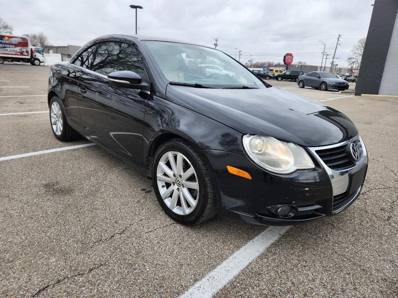 Volkswagen Eos 2dr Conv DSG Komfort SULEV 2011