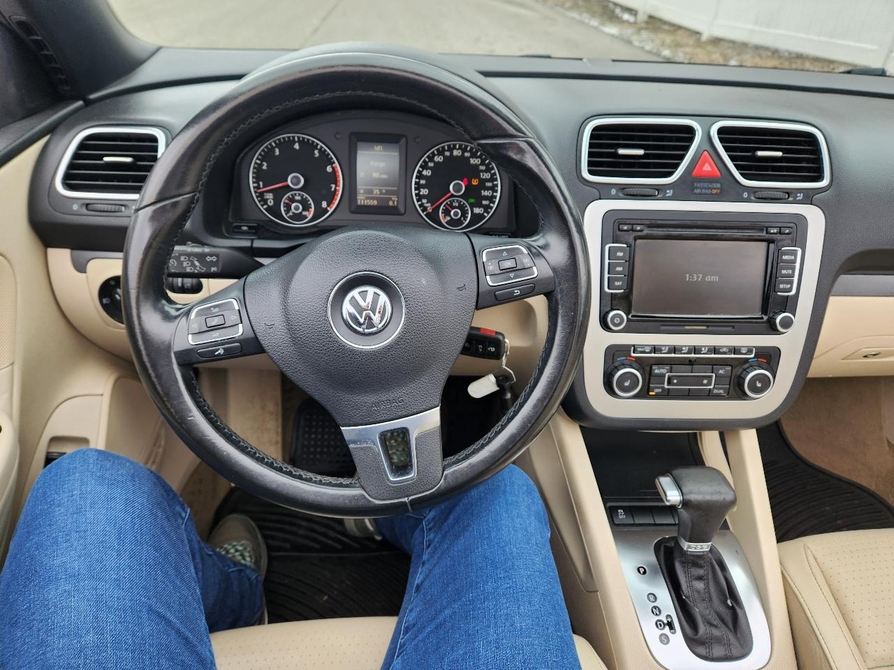 Volkswagen Eos 2dr Conv DSG Komfort SULEV 2011