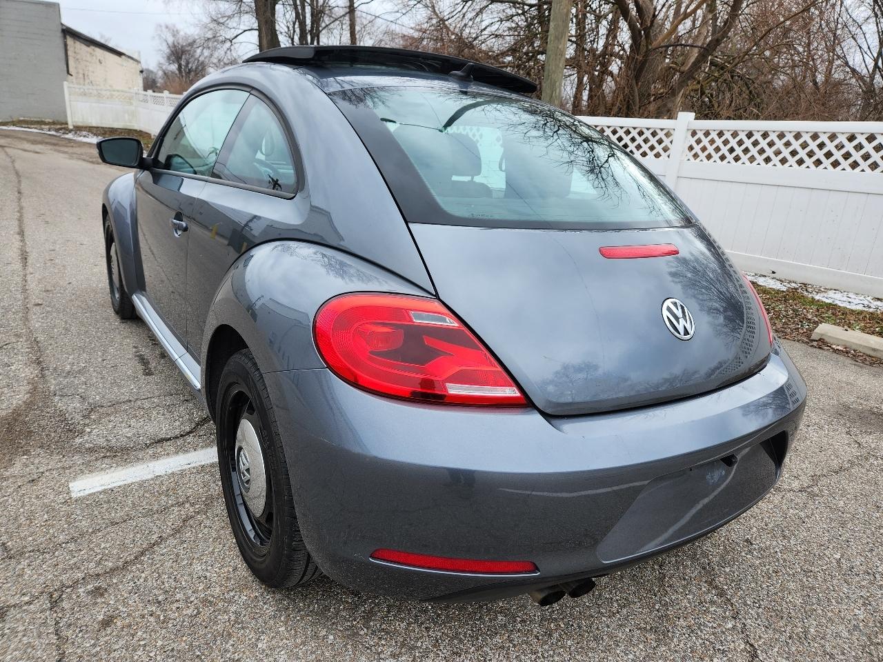 Volkswagen Beetle Coupe 2dr Auto 2.5L PZEV 2013