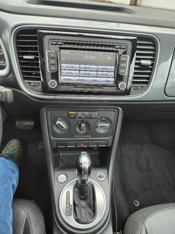 Volkswagen Beetle Coupe 2dr Auto 2.5L PZEV 2013