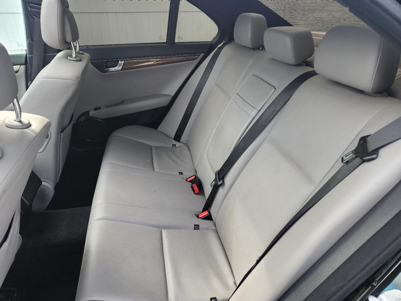 Mercedes-Benz C-Class 4dr Sdn 3.5L Sport RWD 2008