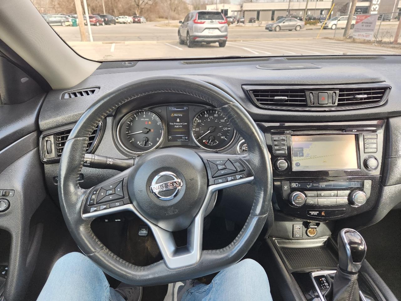 Nissan Rogue AWD SV 2017