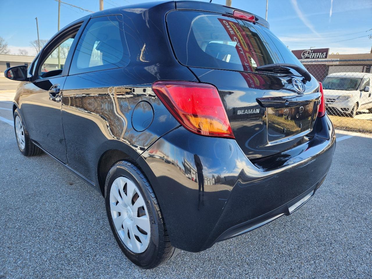 Toyota Yaris 3-Door LE Auto (Natl) 2017