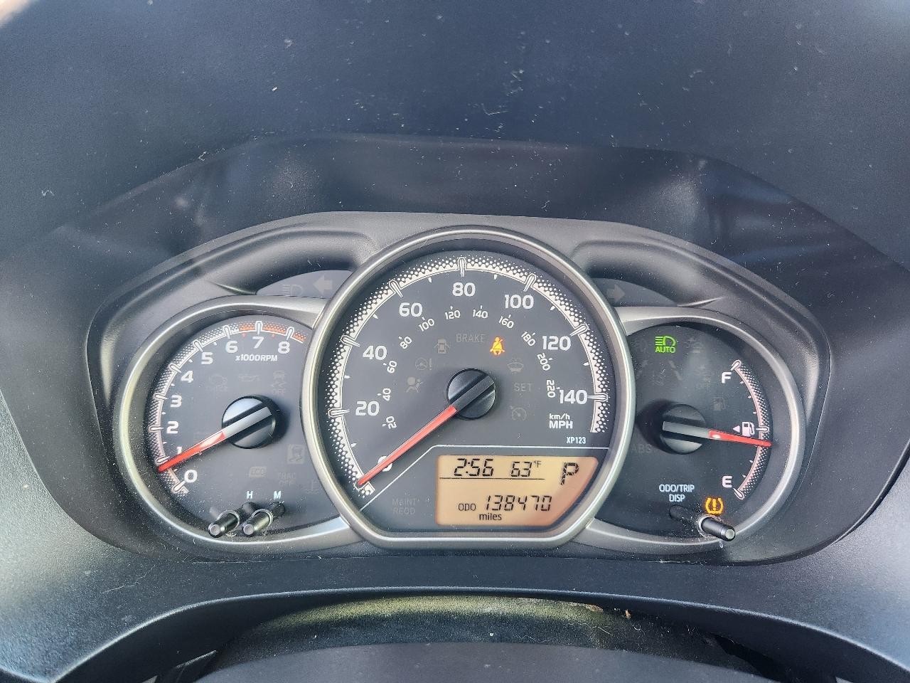 Toyota Yaris 3-Door LE Auto (Natl) 2017