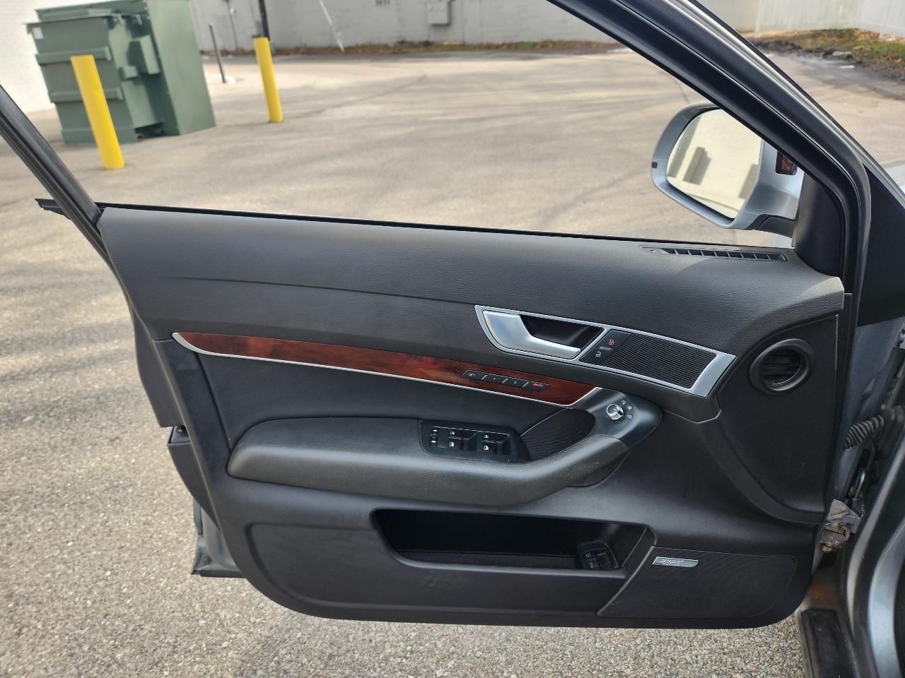 Audi A6 4dr Sdn quattro 3.0T Prestige 2010