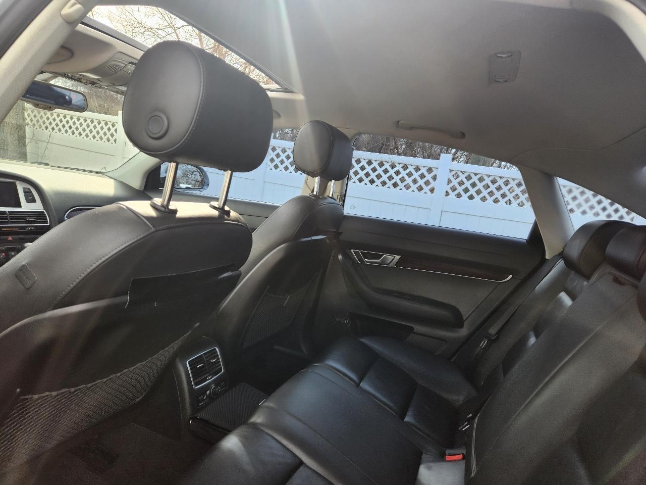 Audi A6 4dr Sdn quattro 3.0T Prestige 2010