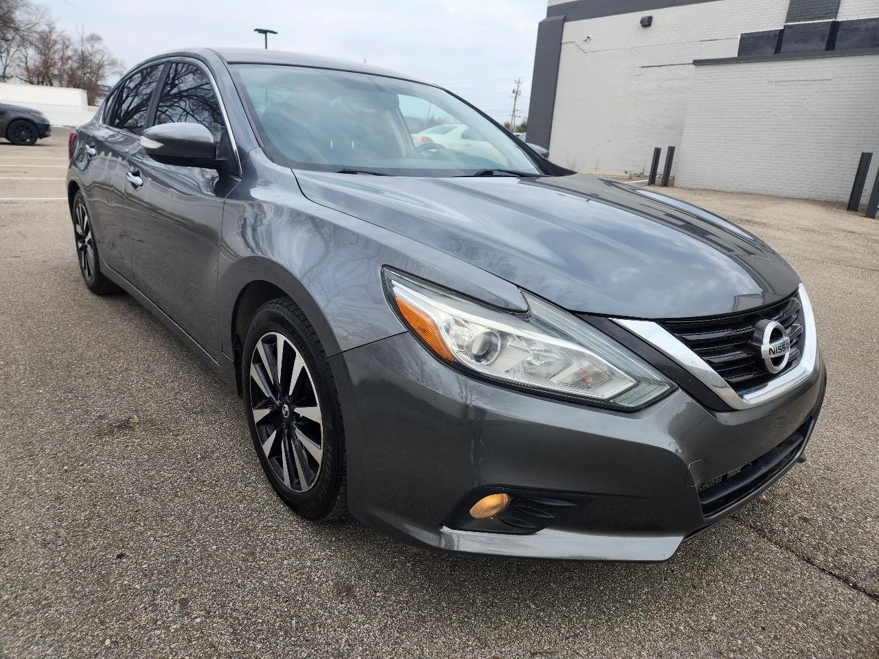 Nissan Altima 4dr Sdn I4 2.5 2016