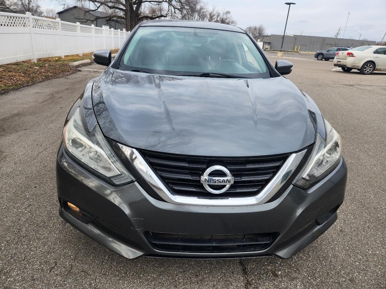 Nissan Altima 4dr Sdn I4 2.5 2016