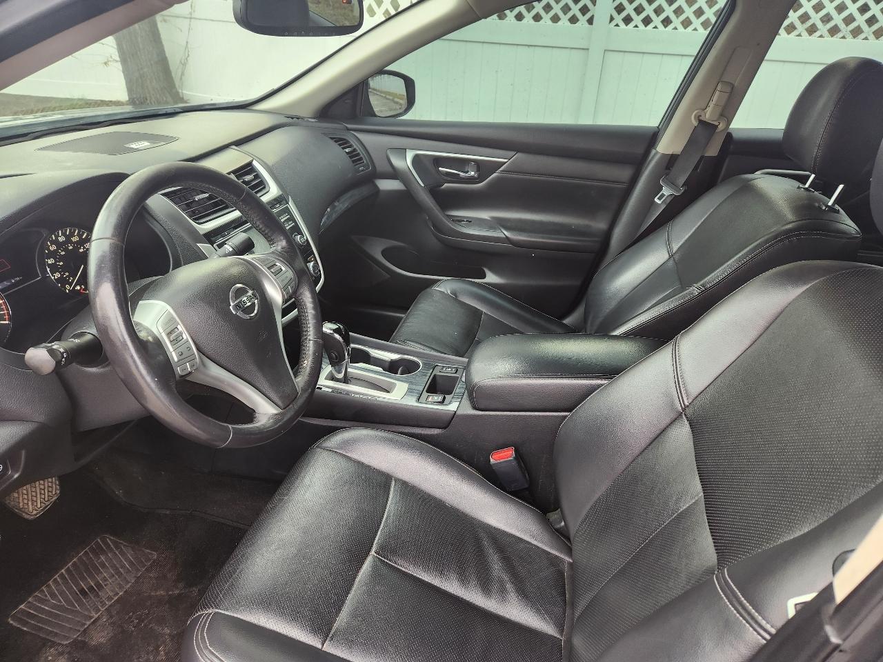 Nissan Altima 4dr Sdn I4 2.5 2016