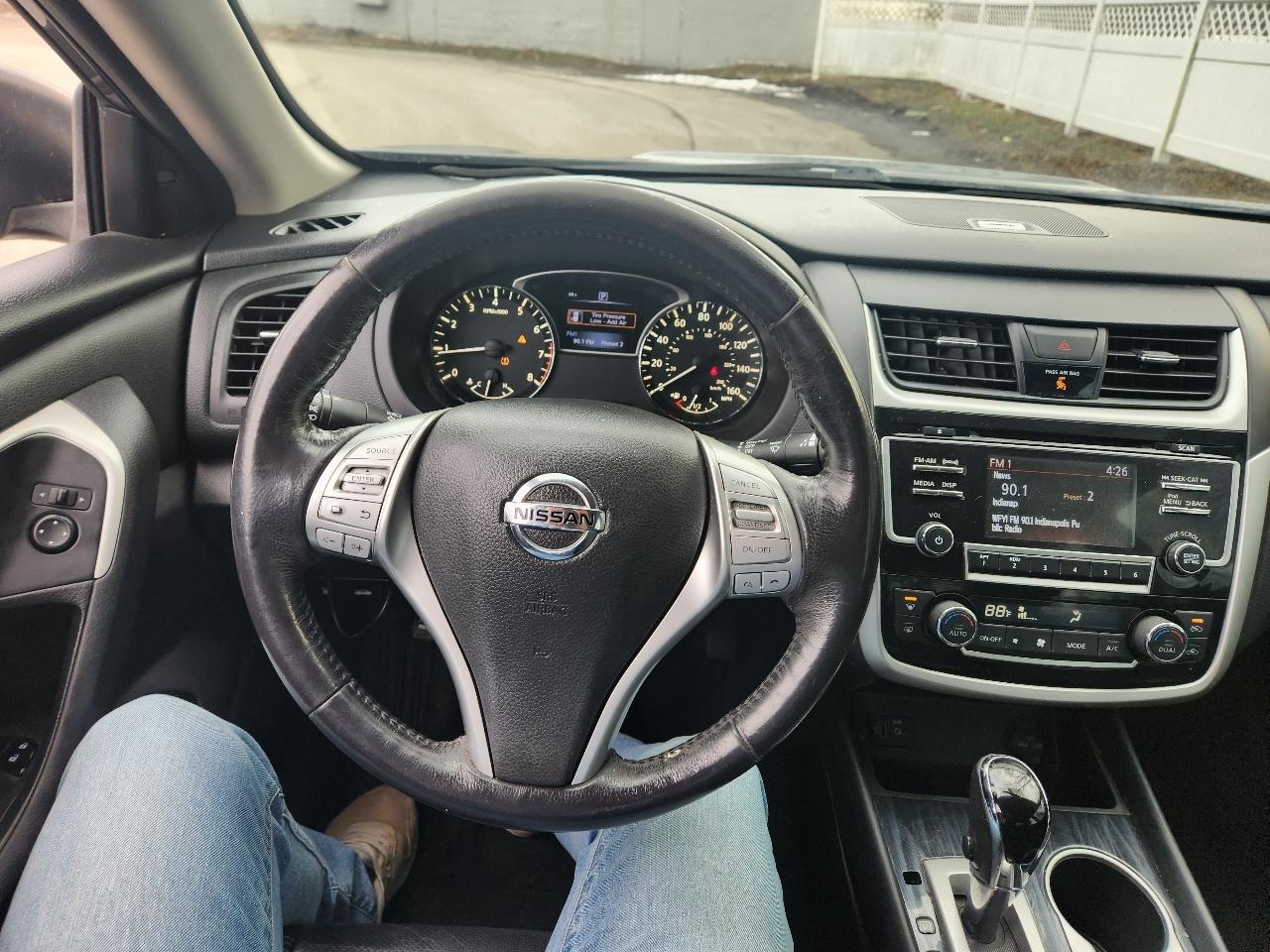 Nissan Altima 4dr Sdn I4 2.5 2016