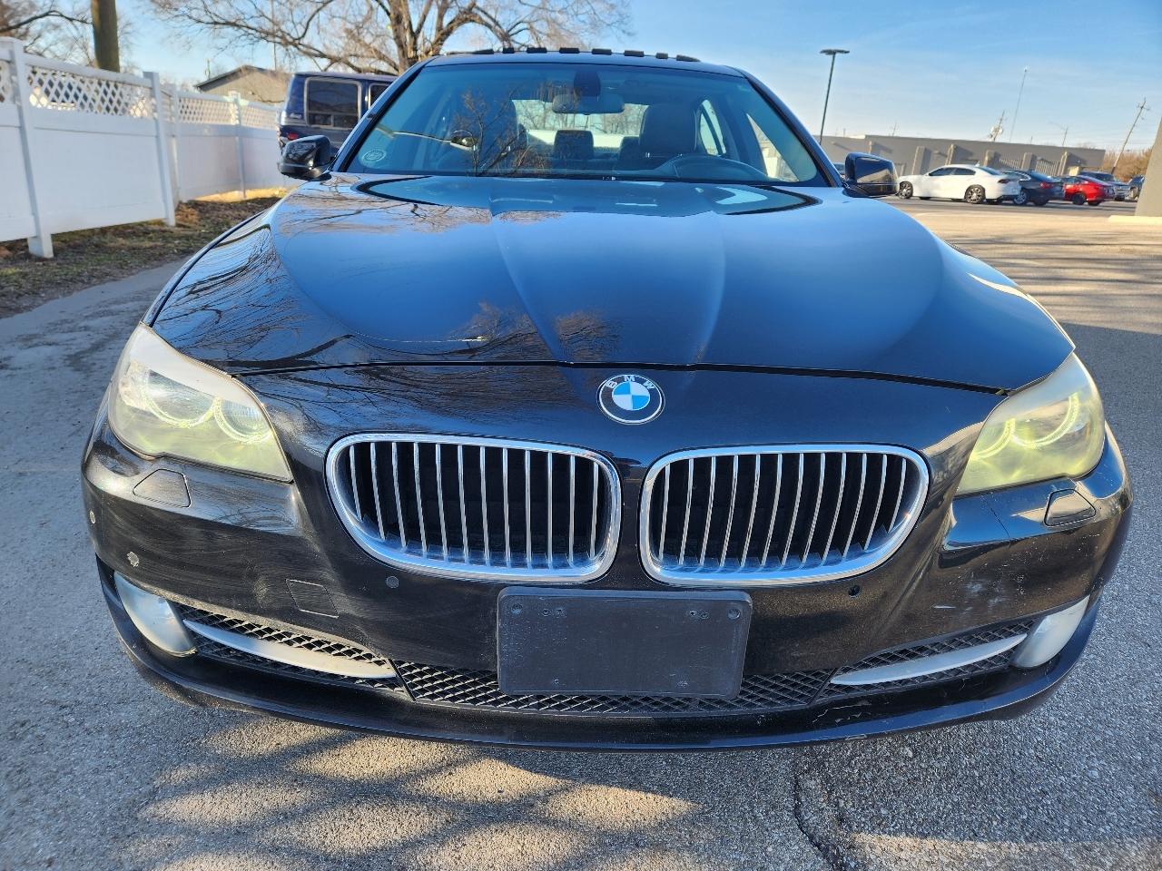 BMW 5 Series 4dr Sdn 528i xDrive AWD 2012
