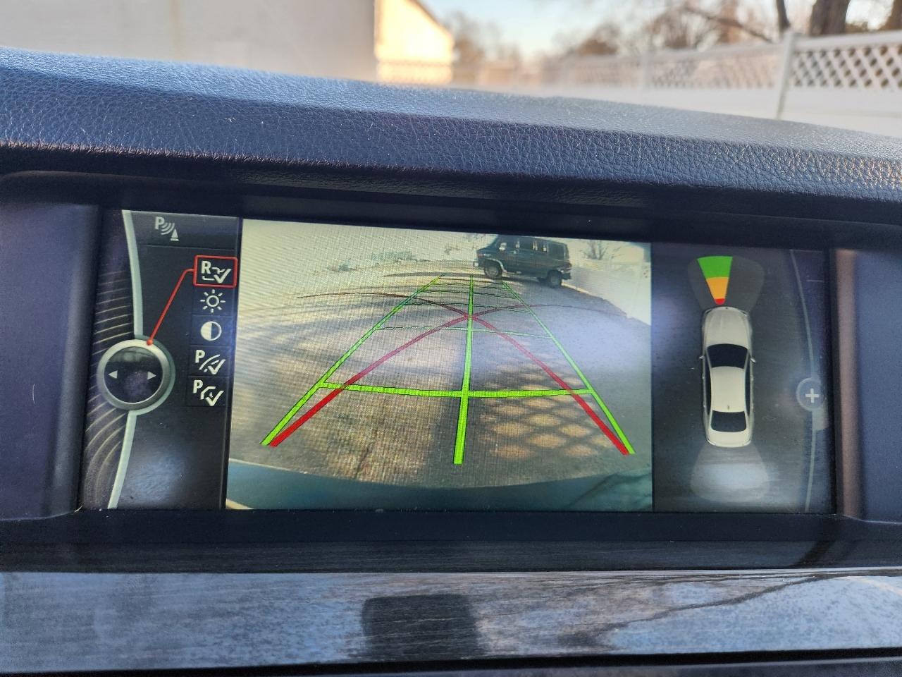 BMW 5 Series 4dr Sdn 528i xDrive AWD 2012