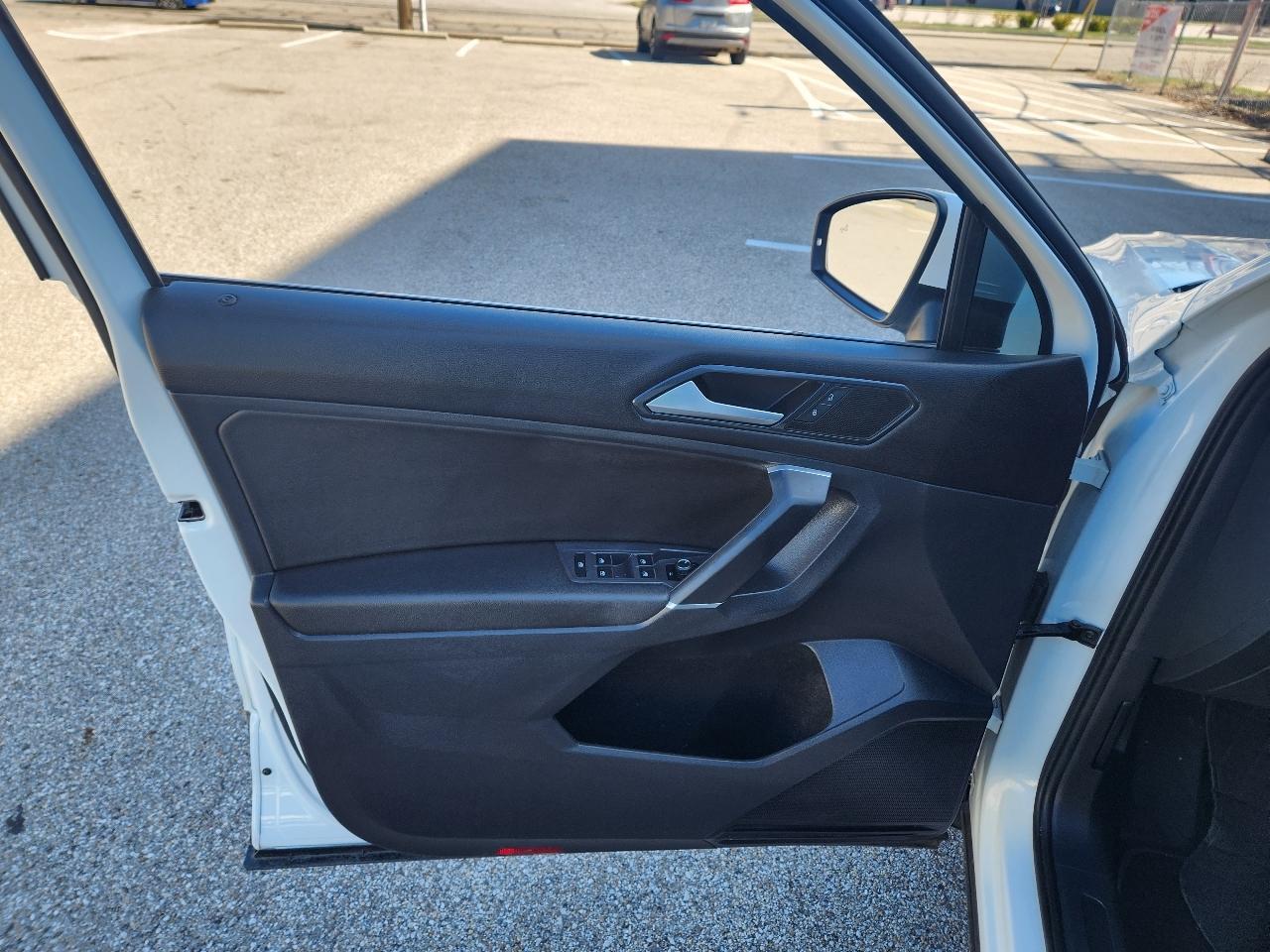 Volkswagen Tiguan 2.0T SEL 4MOTION 2018