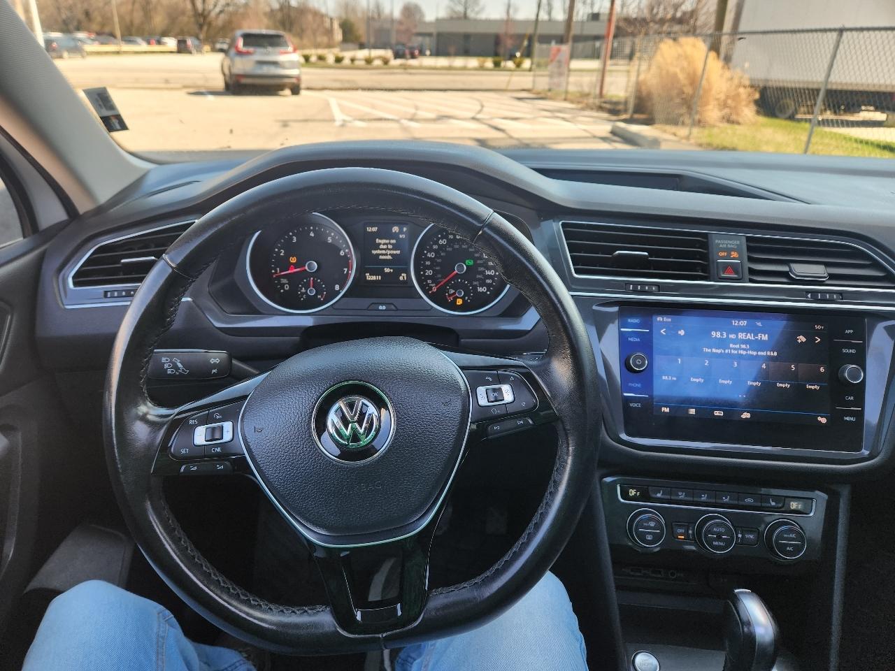 Volkswagen Tiguan 2.0T SEL 4MOTION 2018