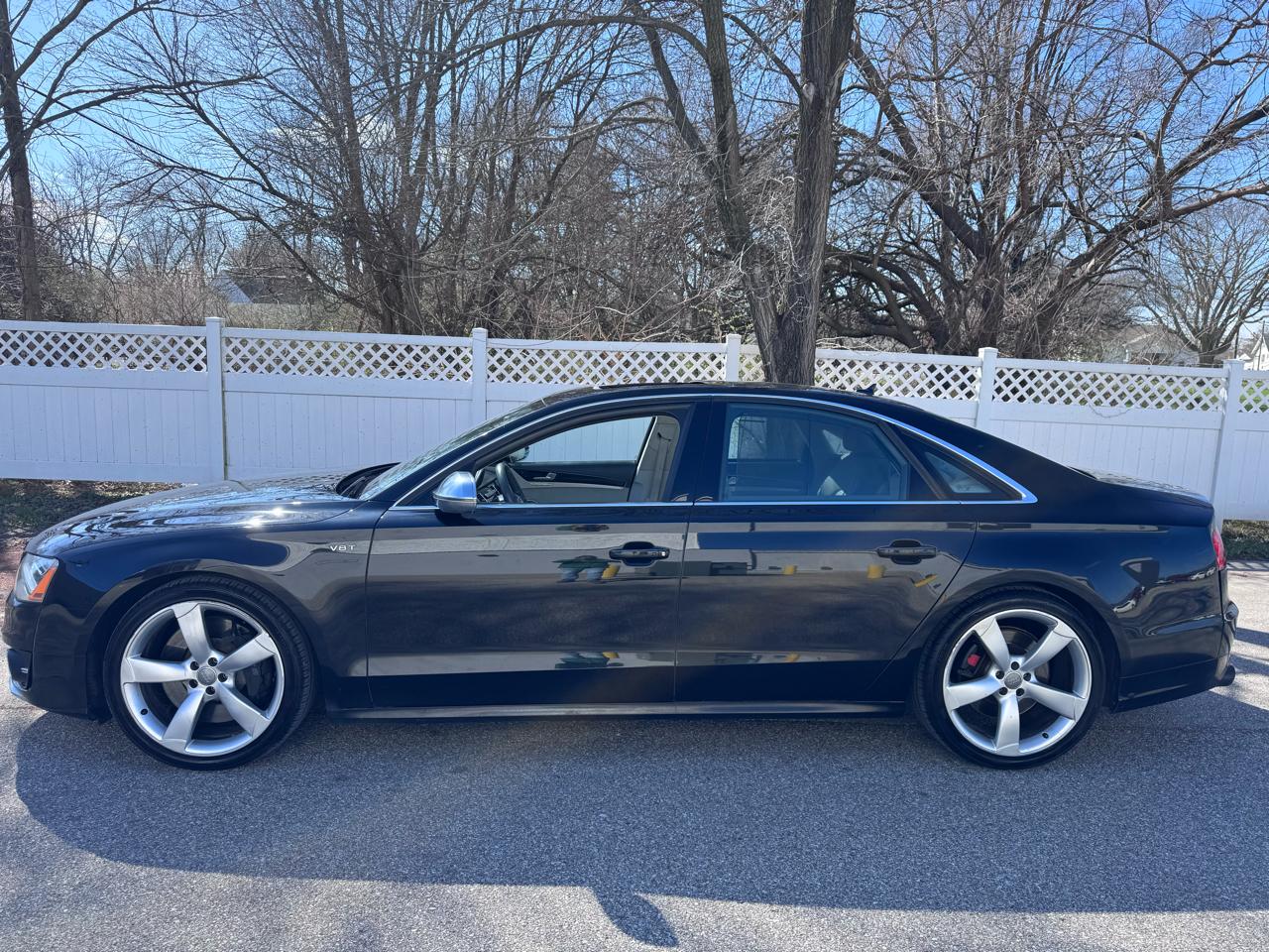 Audi S8 4dr Sdn 2014