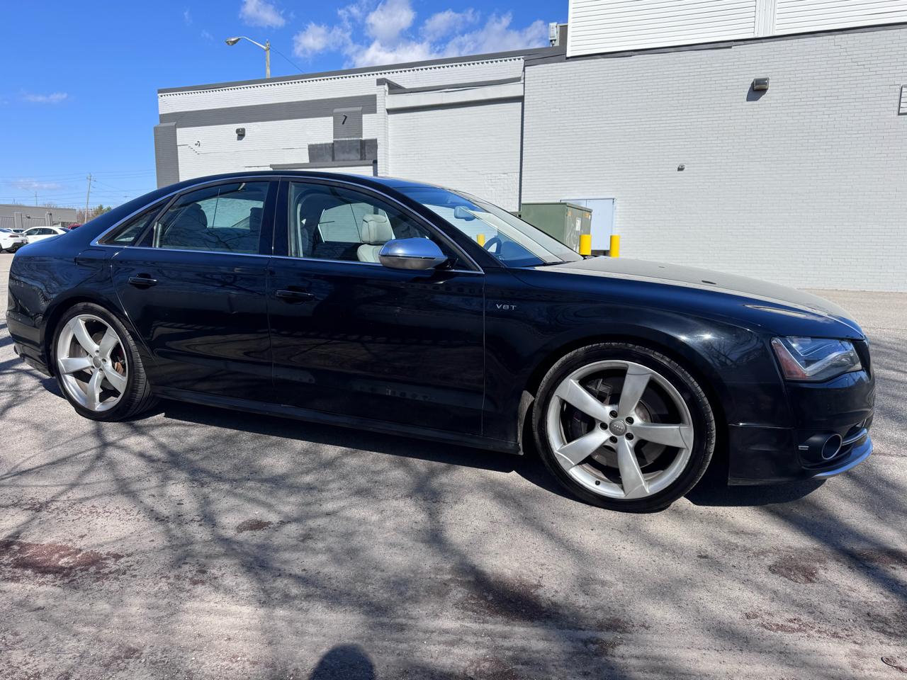 Audi S8 4dr Sdn 2014
