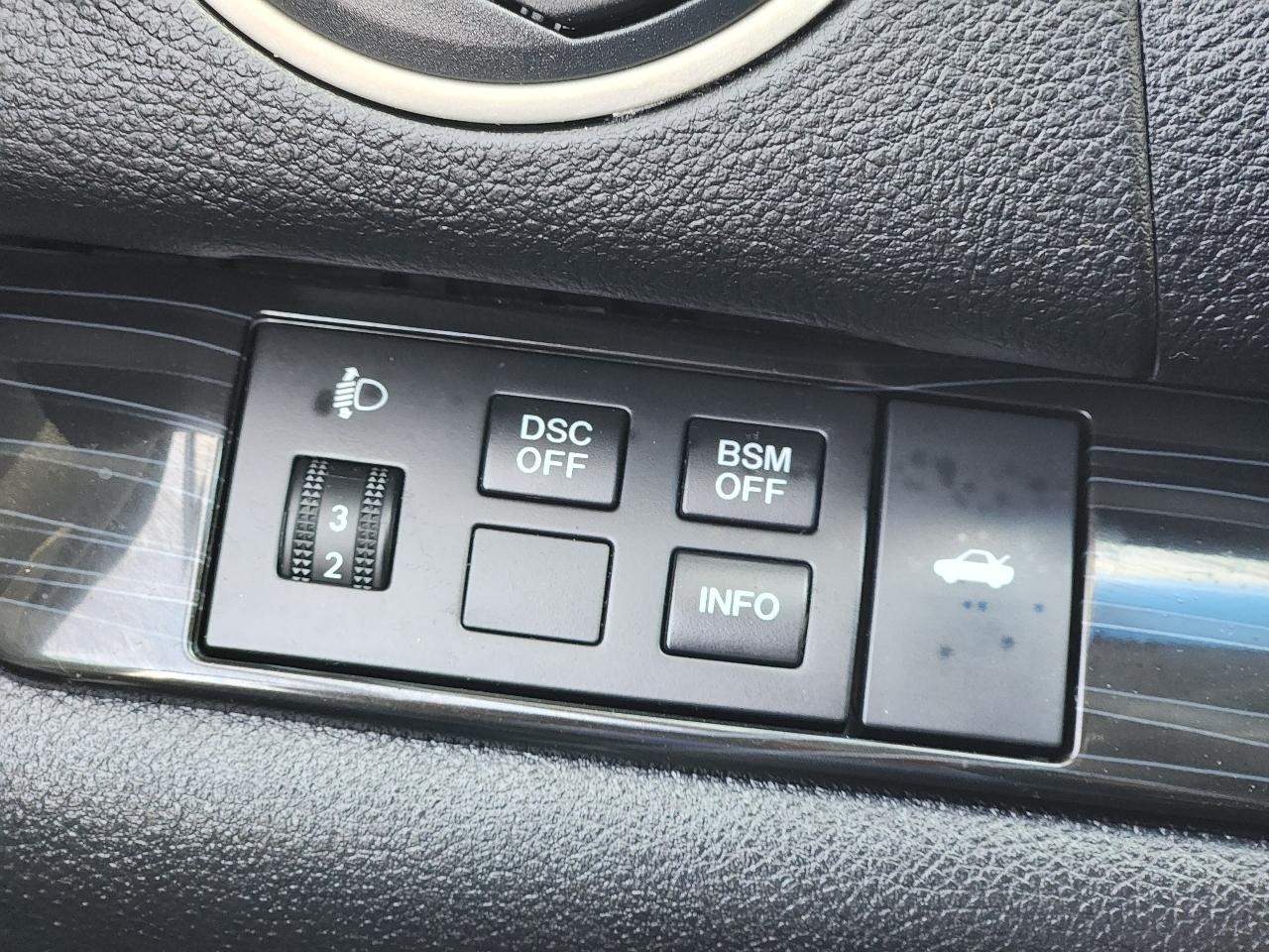 Mazda MAZDA6 4dr Sdn Auto i Touring 2009