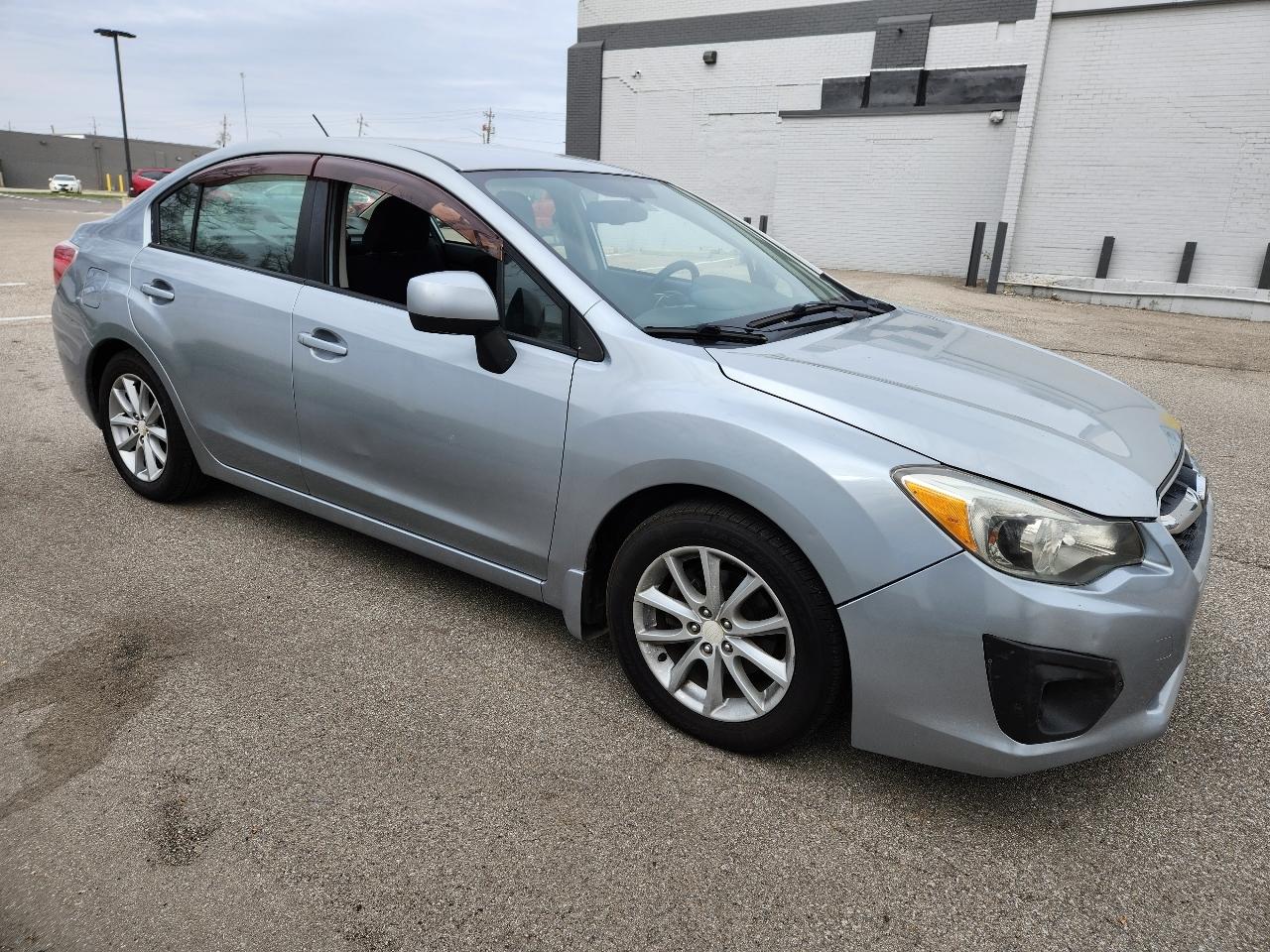 Subaru Impreza Sedan 4dr Auto 2.0i Premium 2012