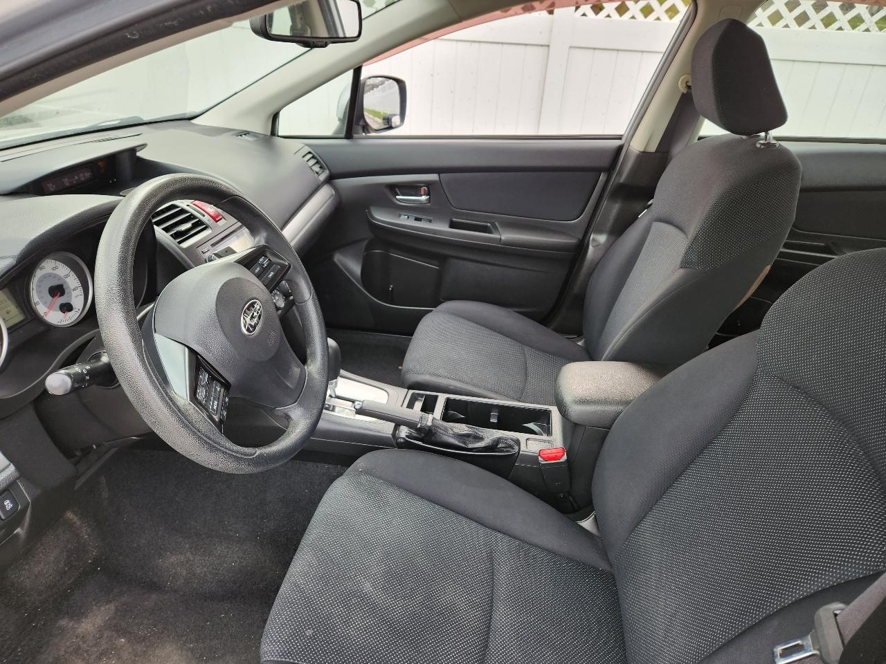 Subaru Impreza Sedan 4dr Auto 2.0i Premium 2012