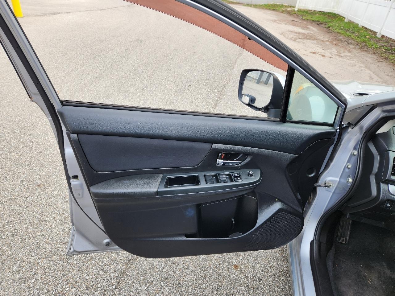 Subaru Impreza Sedan 4dr Auto 2.0i Premium 2012