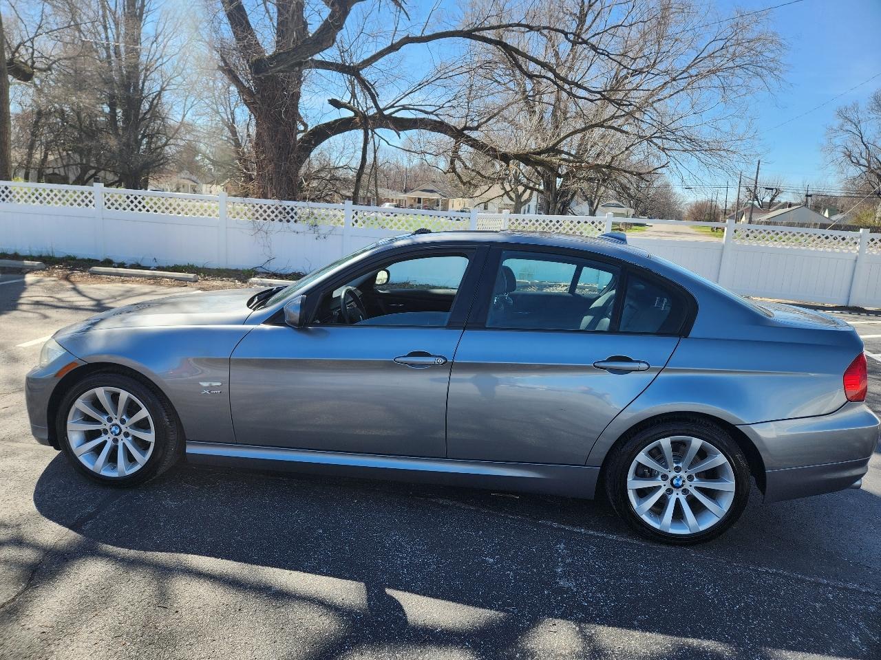 BMW 3 Series 4dr Sdn 328i xDrive AWD South Africa 2011