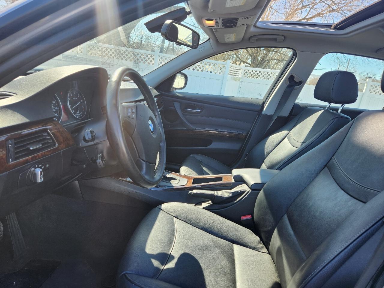 BMW 3 Series 4dr Sdn 328i xDrive AWD South Africa 2011