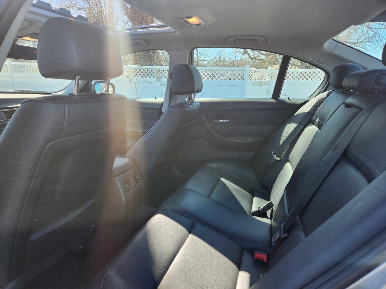 BMW 3 Series 4dr Sdn 328i xDrive AWD South Africa 2011