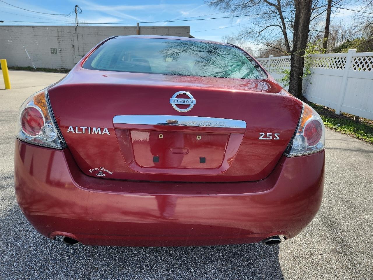 Nissan Altima 4dr Sdn I4 CVT 2.5 S 2007