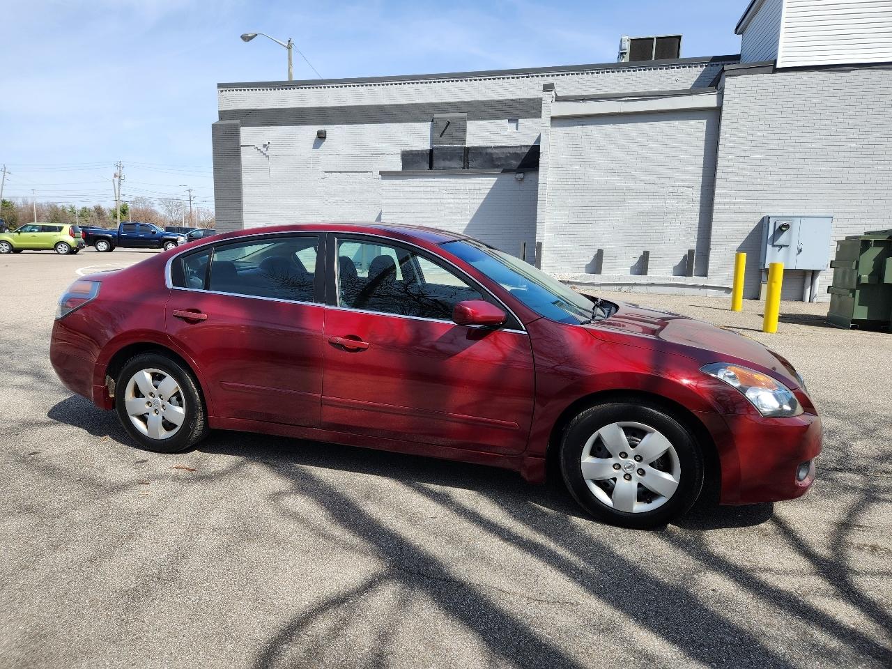 Nissan Altima 4dr Sdn I4 CVT 2.5 S 2007