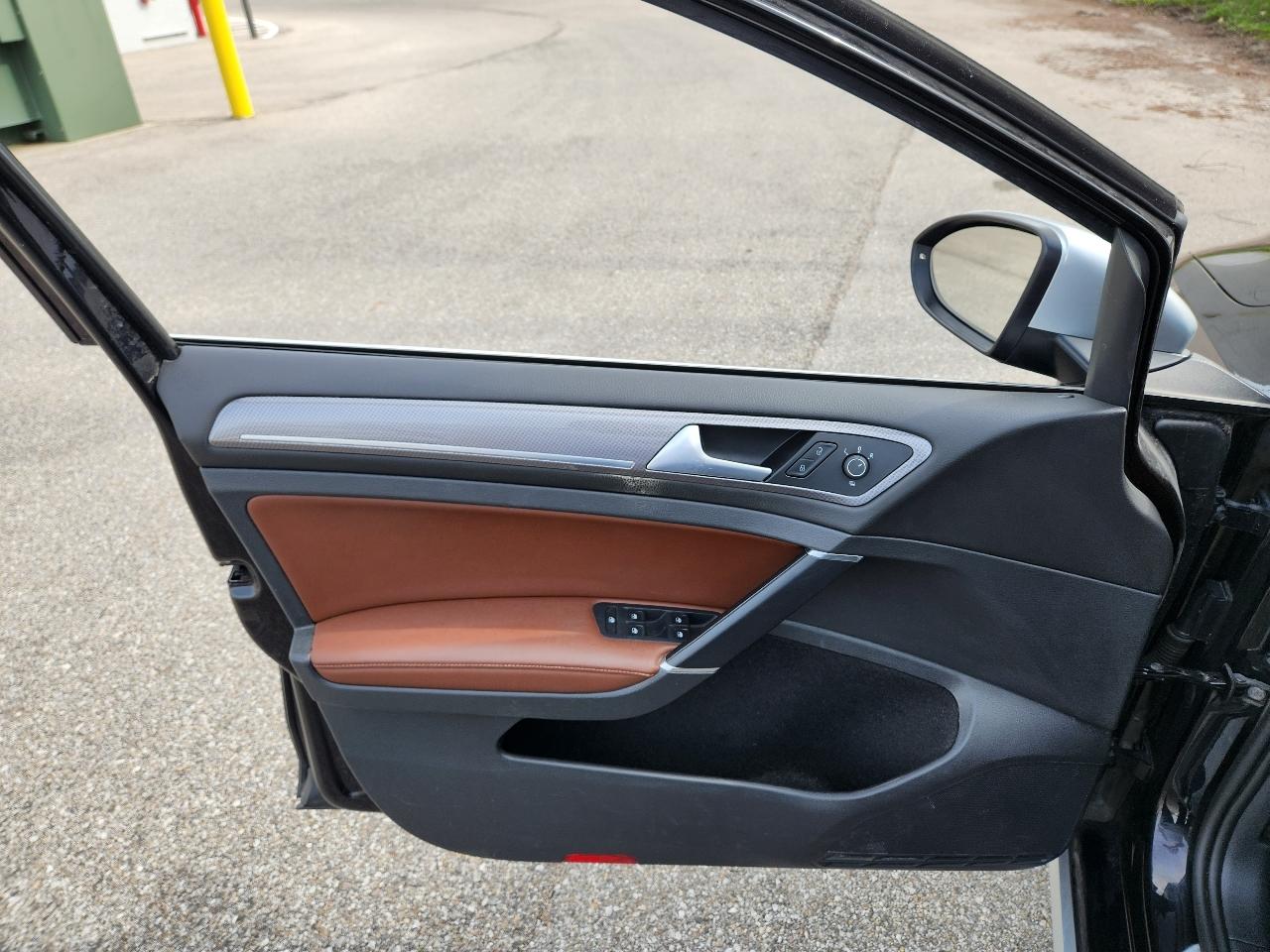 Volkswagen Golf Alltrack 1.8T SEL DSG 2017