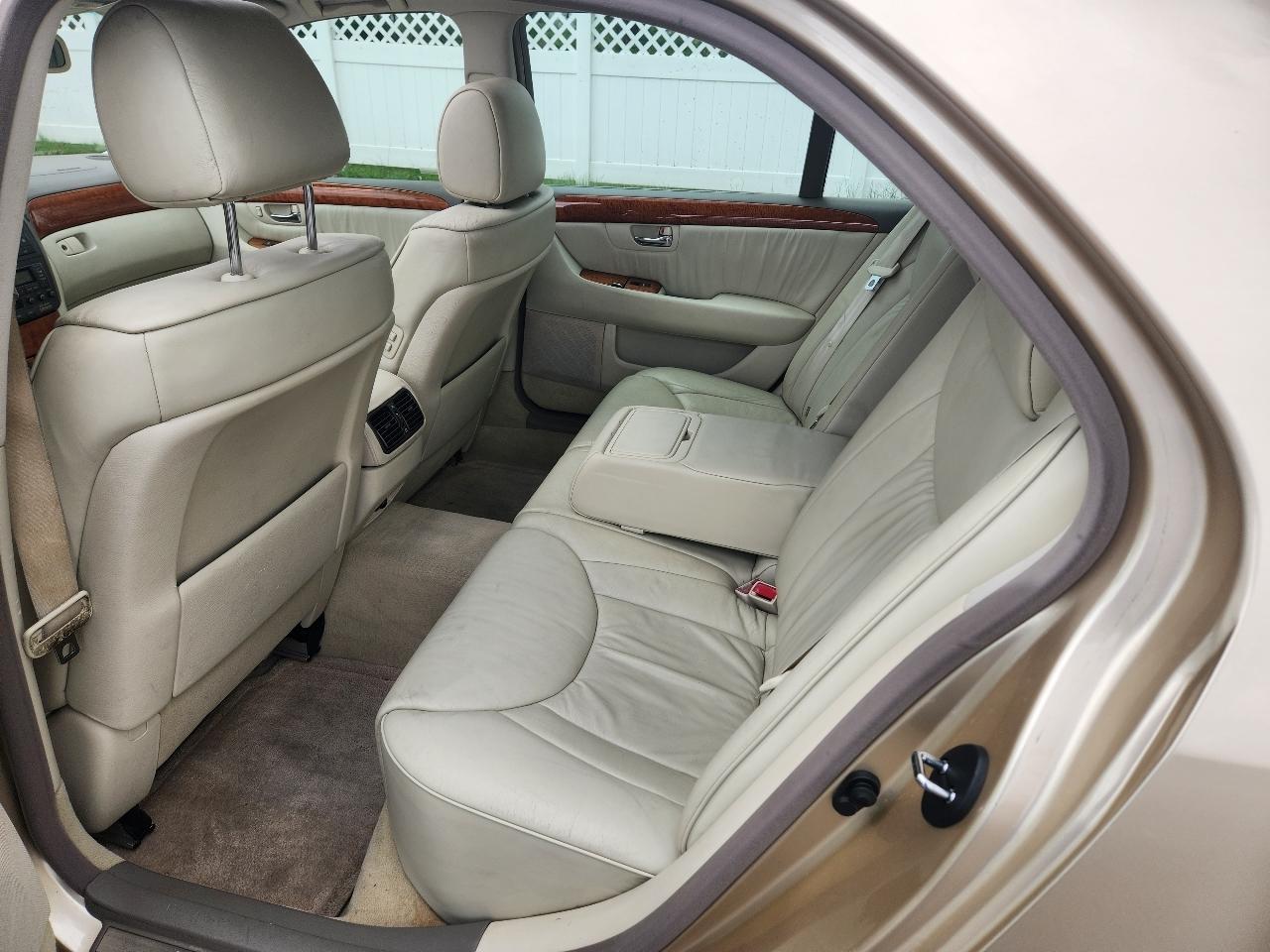 Lexus LS 430 4dr Sdn 2001