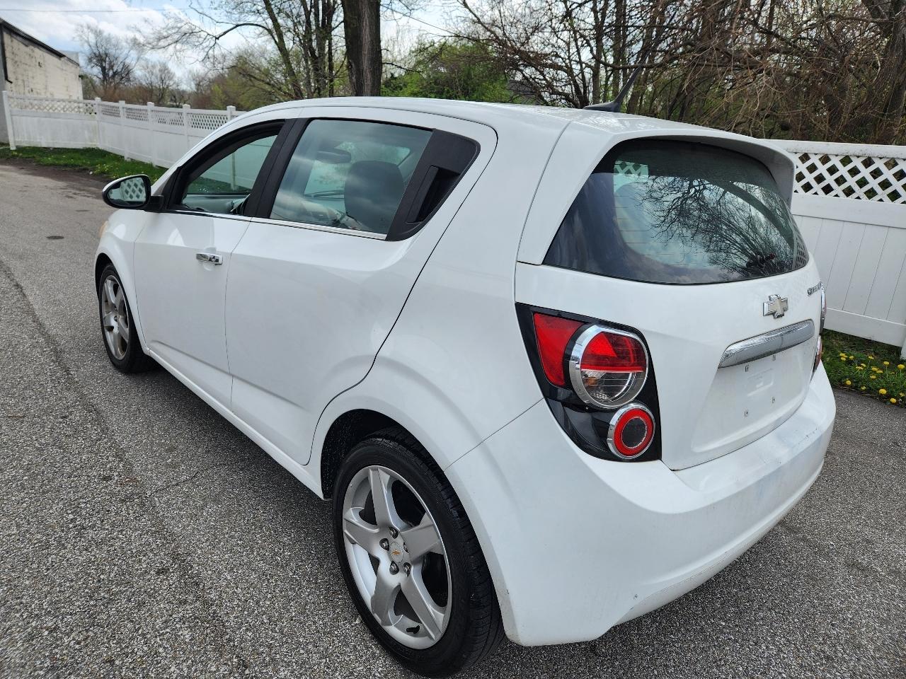 Chevrolet Sonic 5dr HB LTZ 2LZ 2012