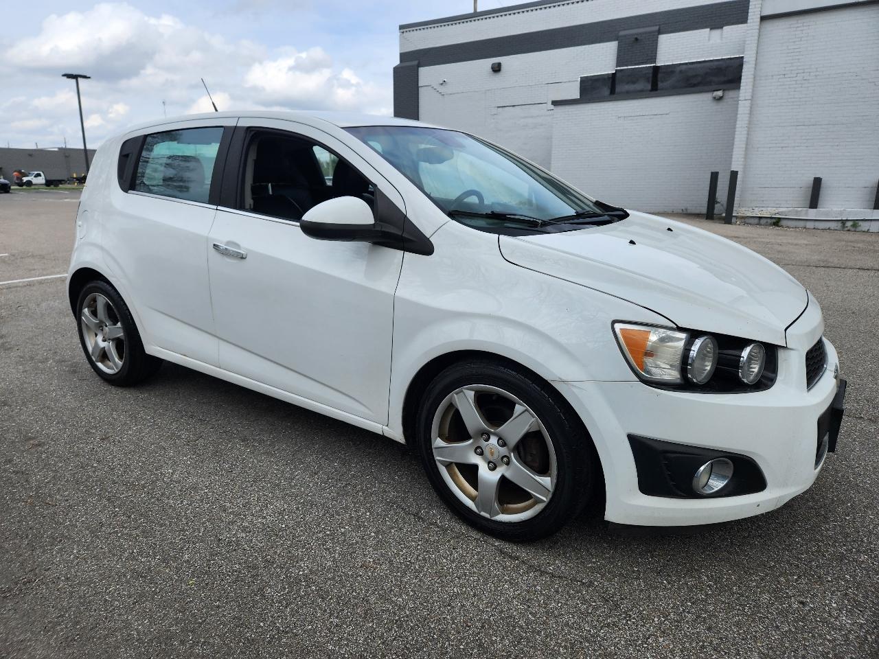 Chevrolet Sonic 5dr HB LTZ 2LZ 2012