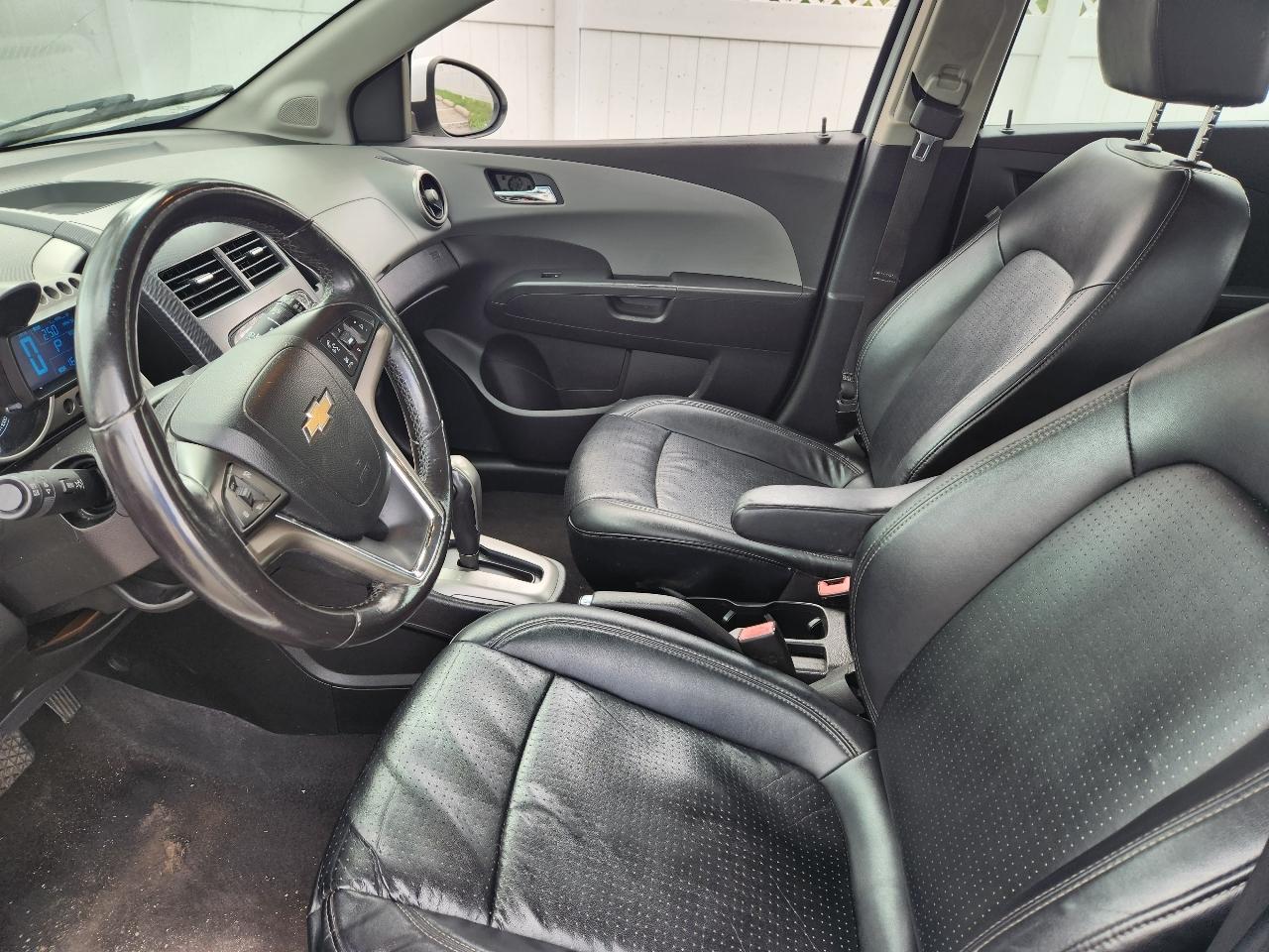 Chevrolet Sonic 5dr HB LTZ 2LZ 2012