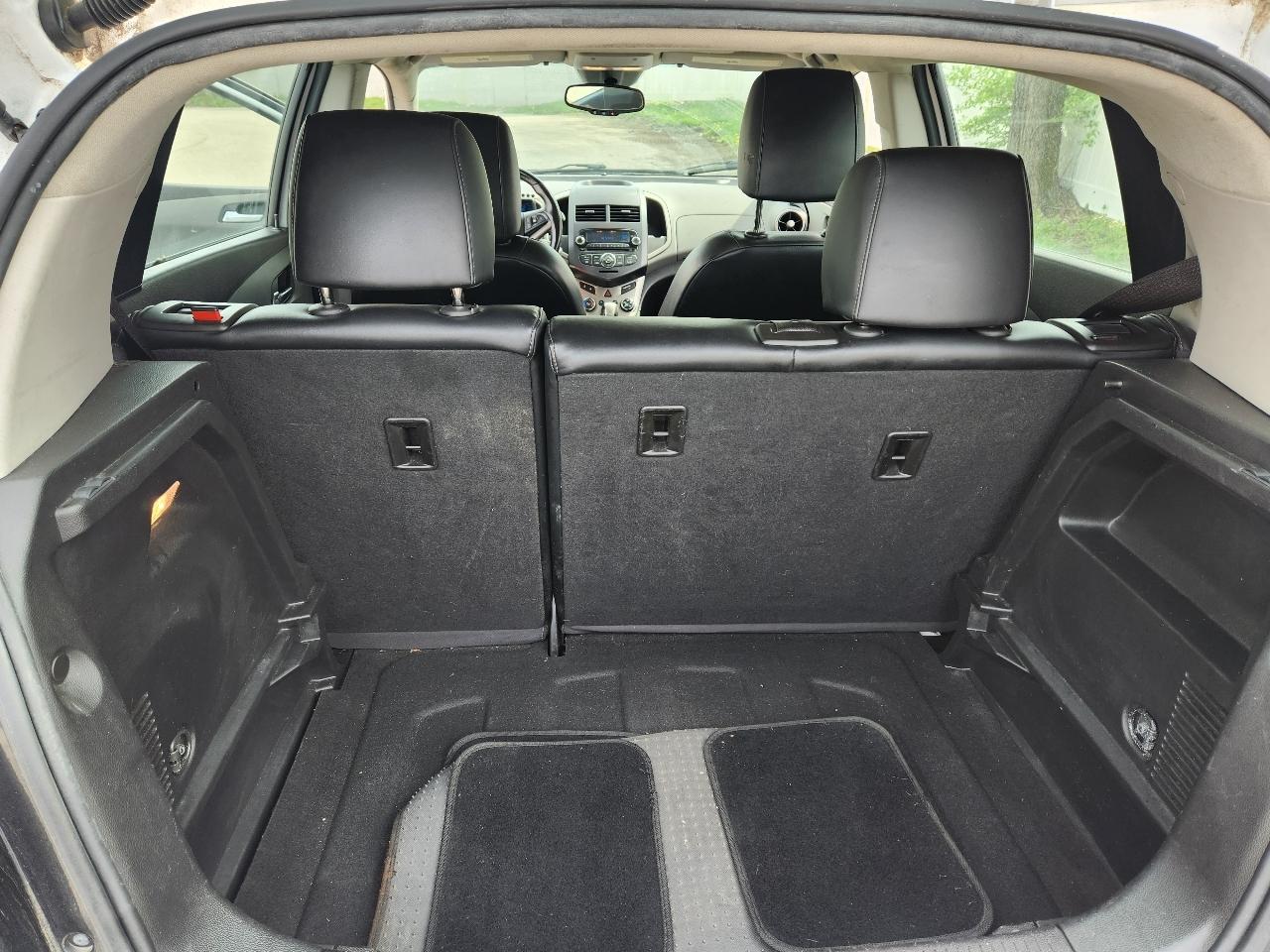 Chevrolet Sonic 5dr HB LTZ 2LZ 2012