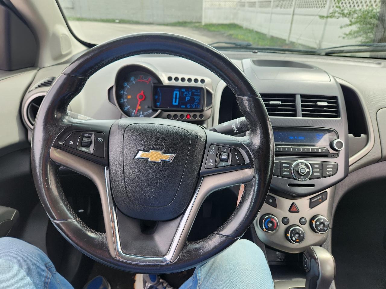 Chevrolet Sonic 5dr HB LTZ 2LZ 2012