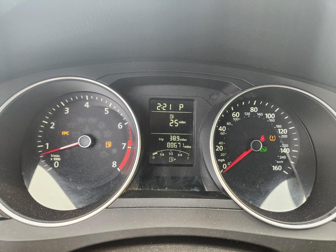 Volkswagen Jetta Sedan 4dr Auto 2.0L S 2015