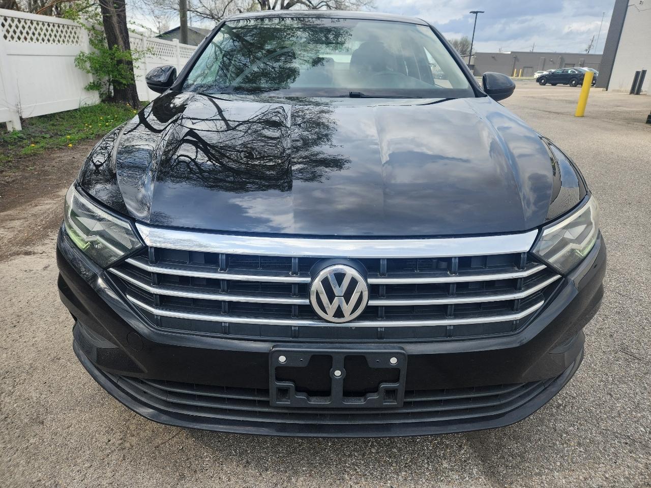 Volkswagen Jetta R-Line Auto w/SULEV 2019