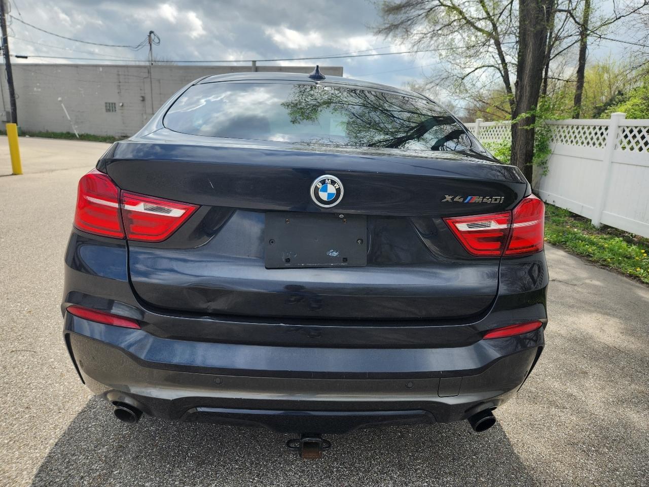 BMW X4 M40i Sports Activity Coupe 2017