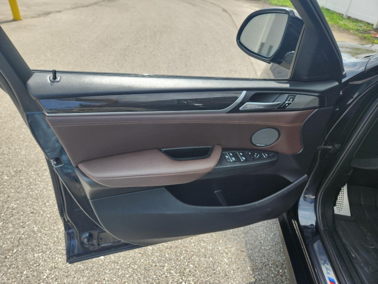 BMW X4 M40i Sports Activity Coupe 2017