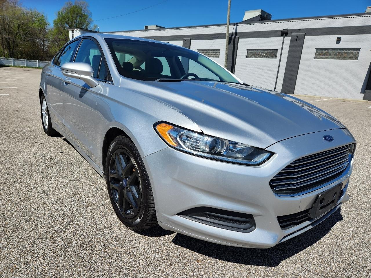 Ford Fusion 4dr Sdn SE FWD 2016