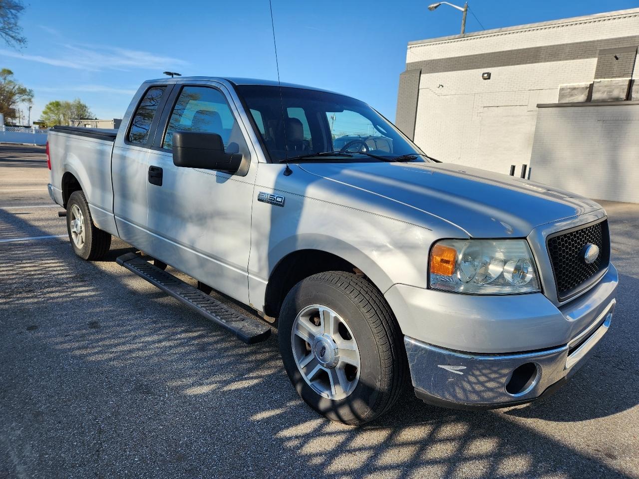 Ford F-150 Supercab 145" Lariat 2006