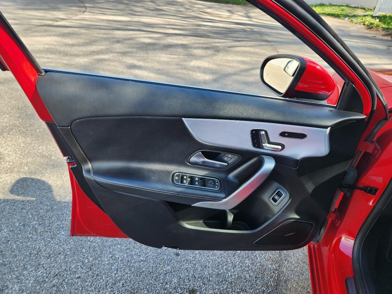 Mercedes-Benz A-Class A 220 4MATIC Sedan 2019