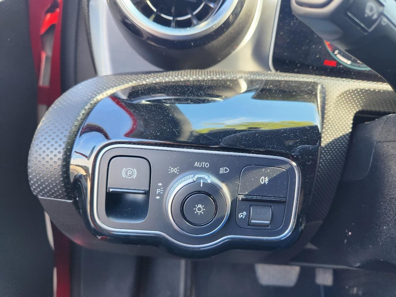 Mercedes-Benz A-Class A 220 4MATIC Sedan 2019