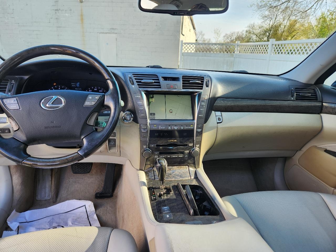 Lexus LS 460 4dr Sdn 2007