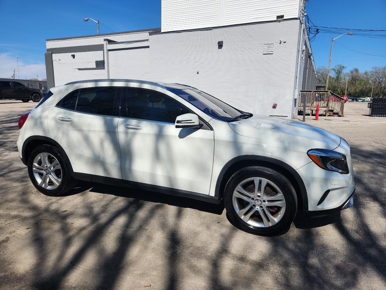 Mercedes-Benz GLA 4MATIC 4dr GLA 250 2016
