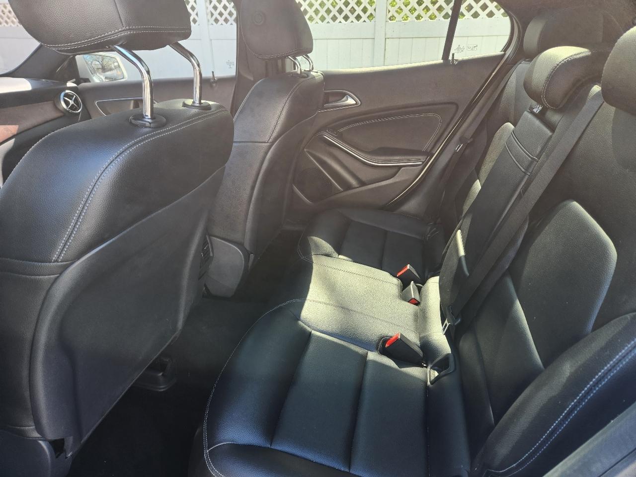 Mercedes-Benz GLA 4MATIC 4dr GLA 250 2016