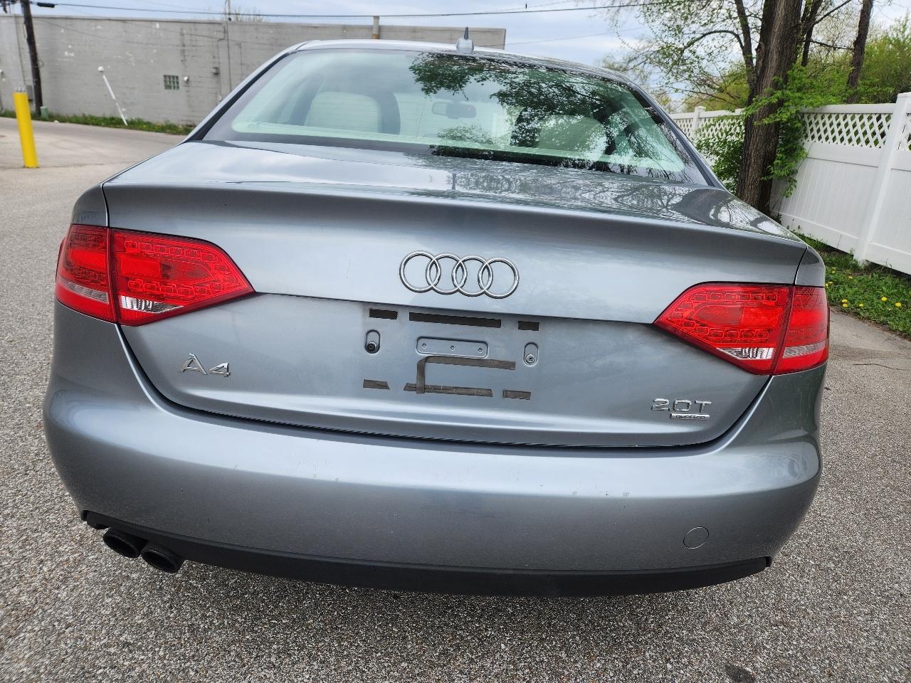 Audi A4 4dr Sdn Auto quattro 2.0T Premium Plus 2011