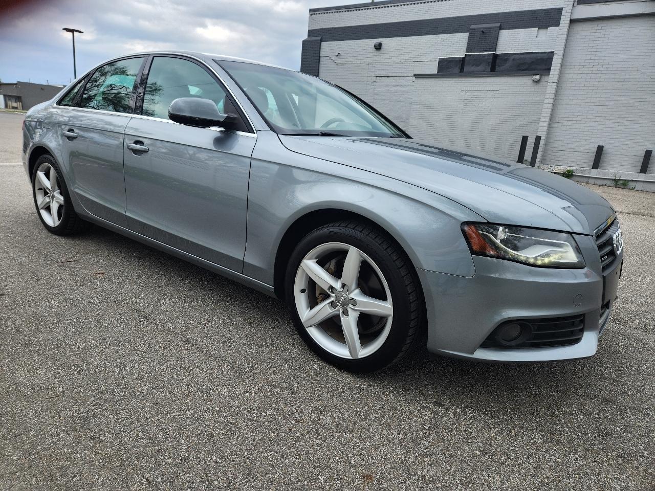 Audi A4 4dr Sdn Auto quattro 2.0T Premium Plus 2011