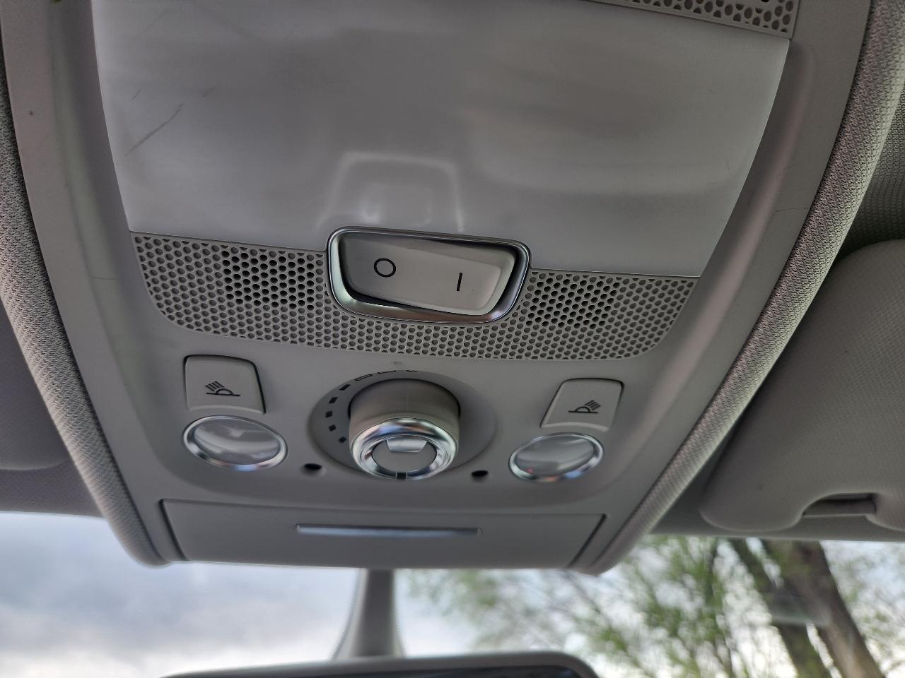 Audi A4 4dr Sdn Auto quattro 2.0T Premium Plus 2011